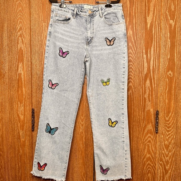Rue21 Butterfly Patch Jeans Raw Hem Light Wash Denim Women's Size 12 Distressed - Picture 1 of 10